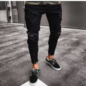 2019 Black skinnies